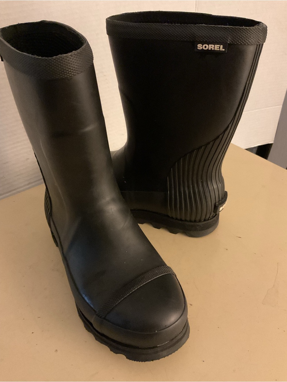 Sorel women black Joan short rubber rain waterproof boots US 7